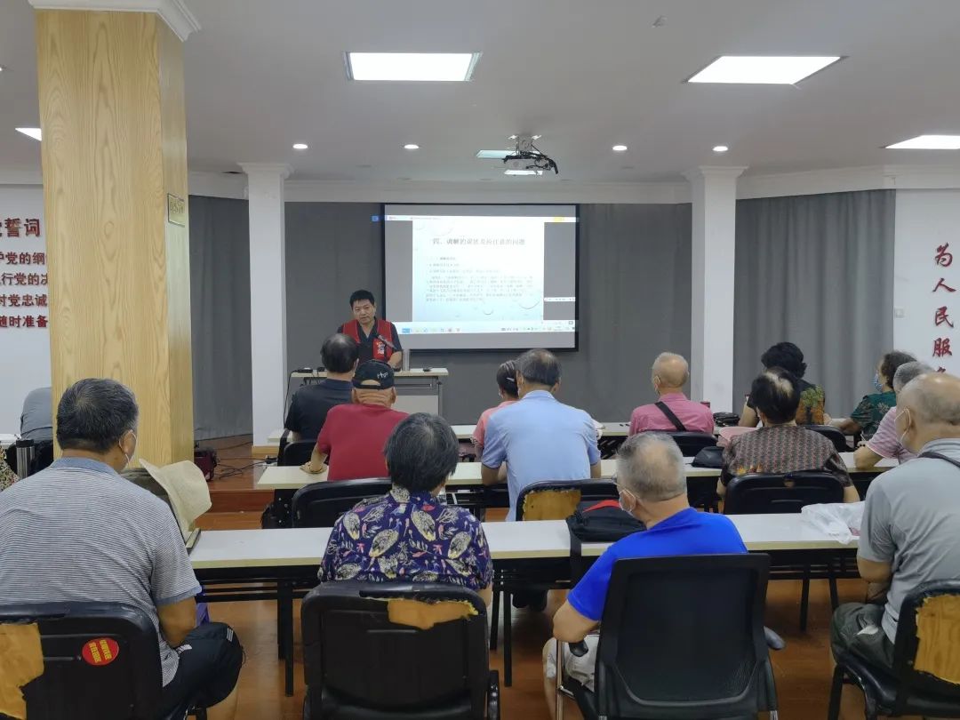 普法宣传进社区 传递法治“好声音”