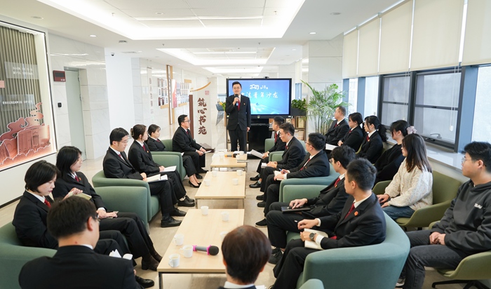你说我讲大家谈——玄武法院举办第十八届玄法青年沙龙活动
