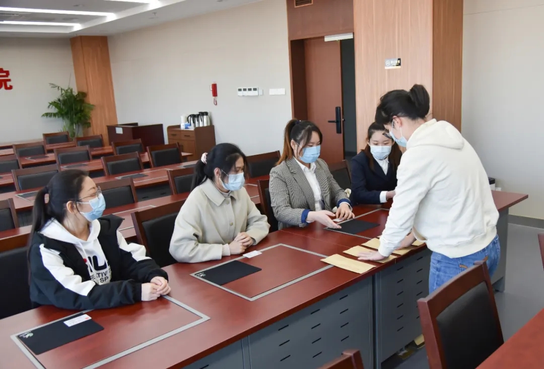 玄武法院2021年聘用制书记员面试工作圆满完成