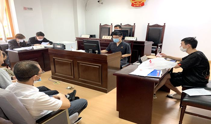 省版权局一行11人旁听玄武法院知产庭一起著作权纠纷案件审理