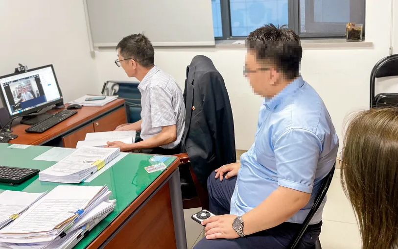 诉源治理新“枫”景:“人民调解+司法确认” 一揽子化解四百余案