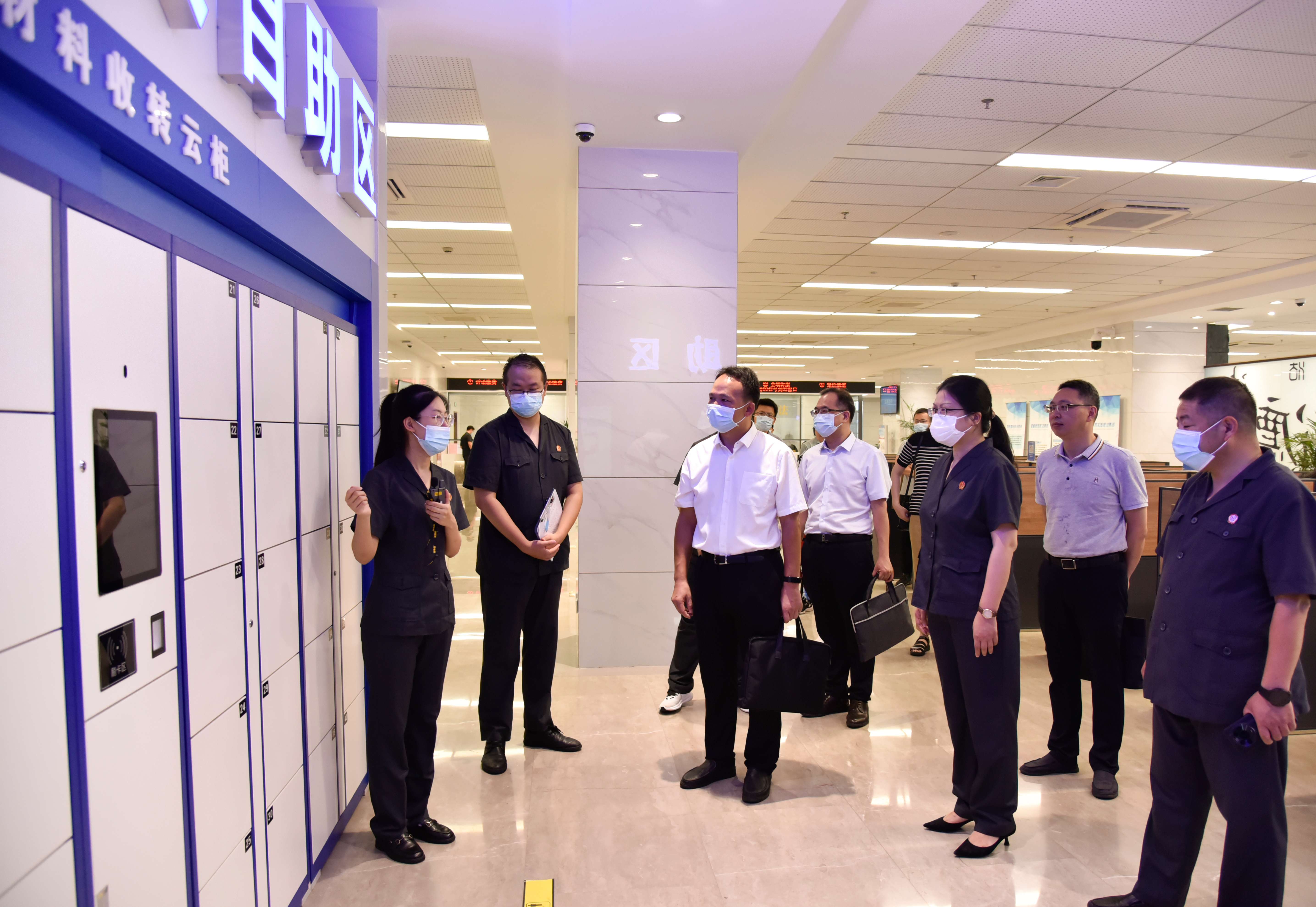 省委政法委法治处到玄武法院专题调研司法改革工作