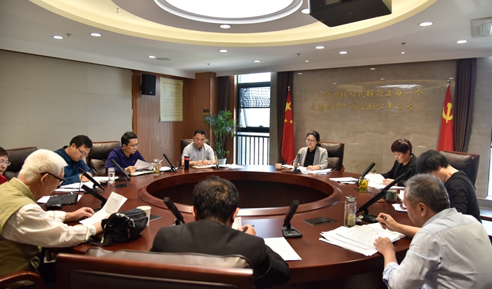 玄武法院党组专题研究关工委工作