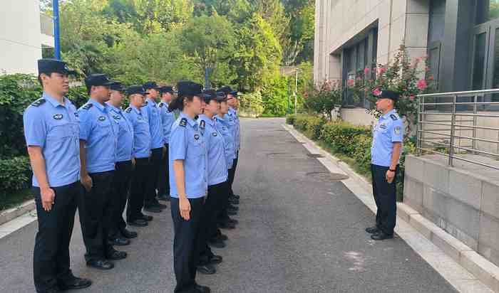 夏练三伏 淬炼过硬本领 ——玄武法院法警大队组织开展“司法警察训练周活动”