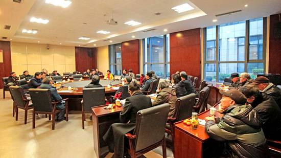 玄武法院召开退休干部新春座谈会