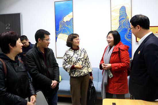 柳州市柳北区人民法院到玄武法院考察交流