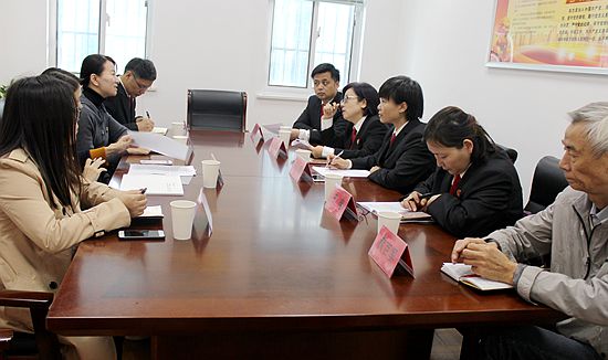 玄武法院孝陵卫法庭联合南京理工大学紫金学院举行“法学实践基地”揭牌仪式